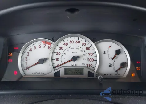 2005 Toyota Corolla S z USA, uszkodzony, nr VIN 1NXBR32E55Z369182